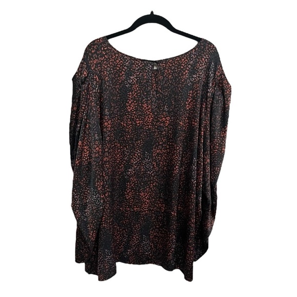 Torrid Satin Puff Long Sleeve Top - Picture 4 of 10